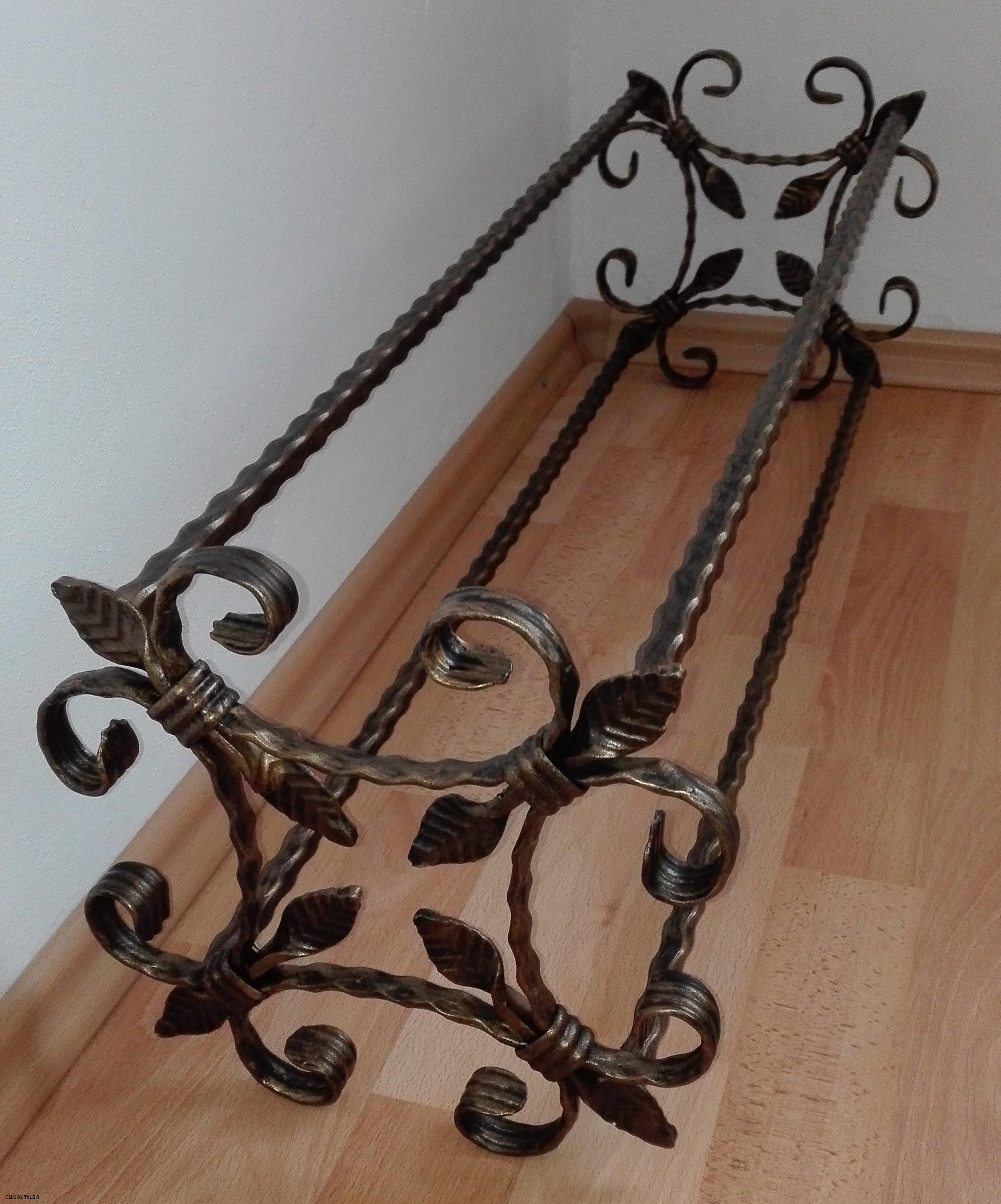 Kovaný botník / celokovaný Ornament