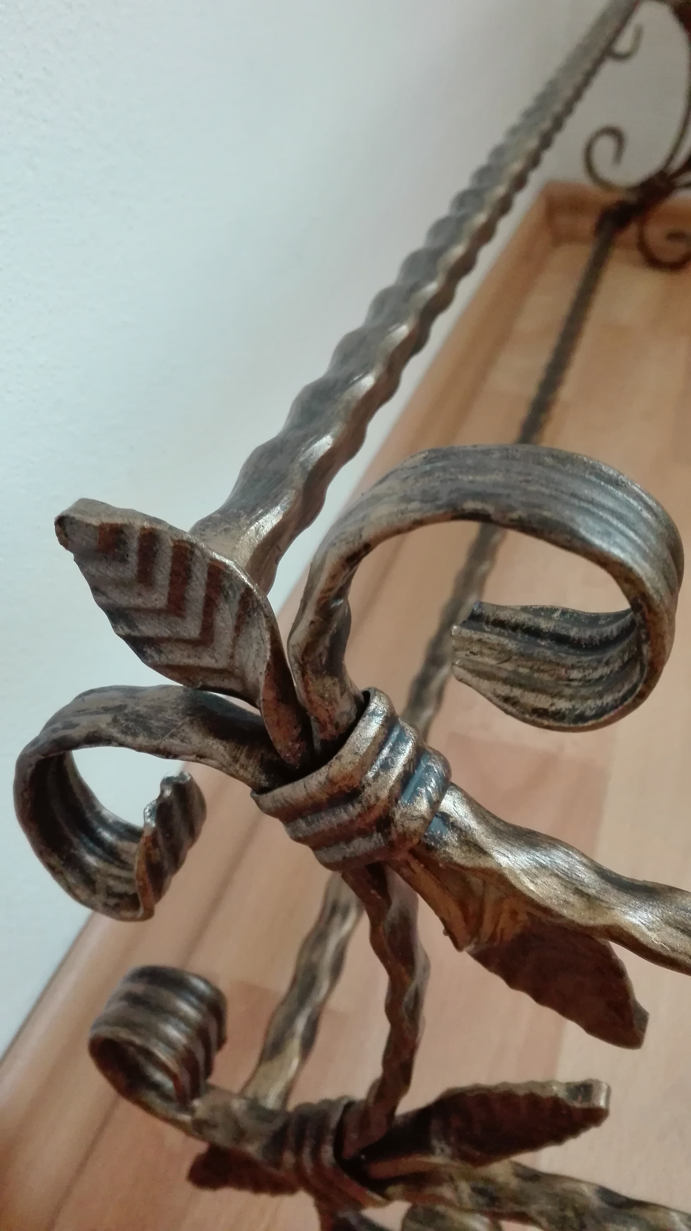Kovaný botník / celokovaný Ornament
